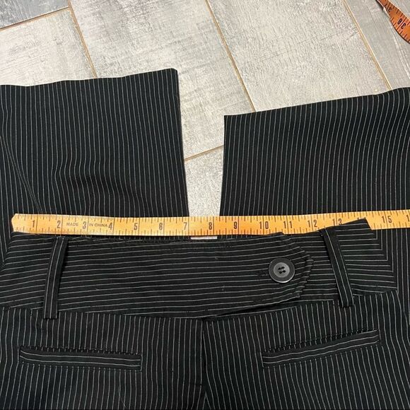 VTG Y2k 8” Low Mid Rise Black White Pinstripe Casual Kick Flare Pant 4 29” - Picture 2 of 5